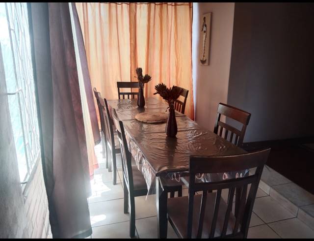 5 BEDROOM HOUSE FOR SALE IN BLUFF